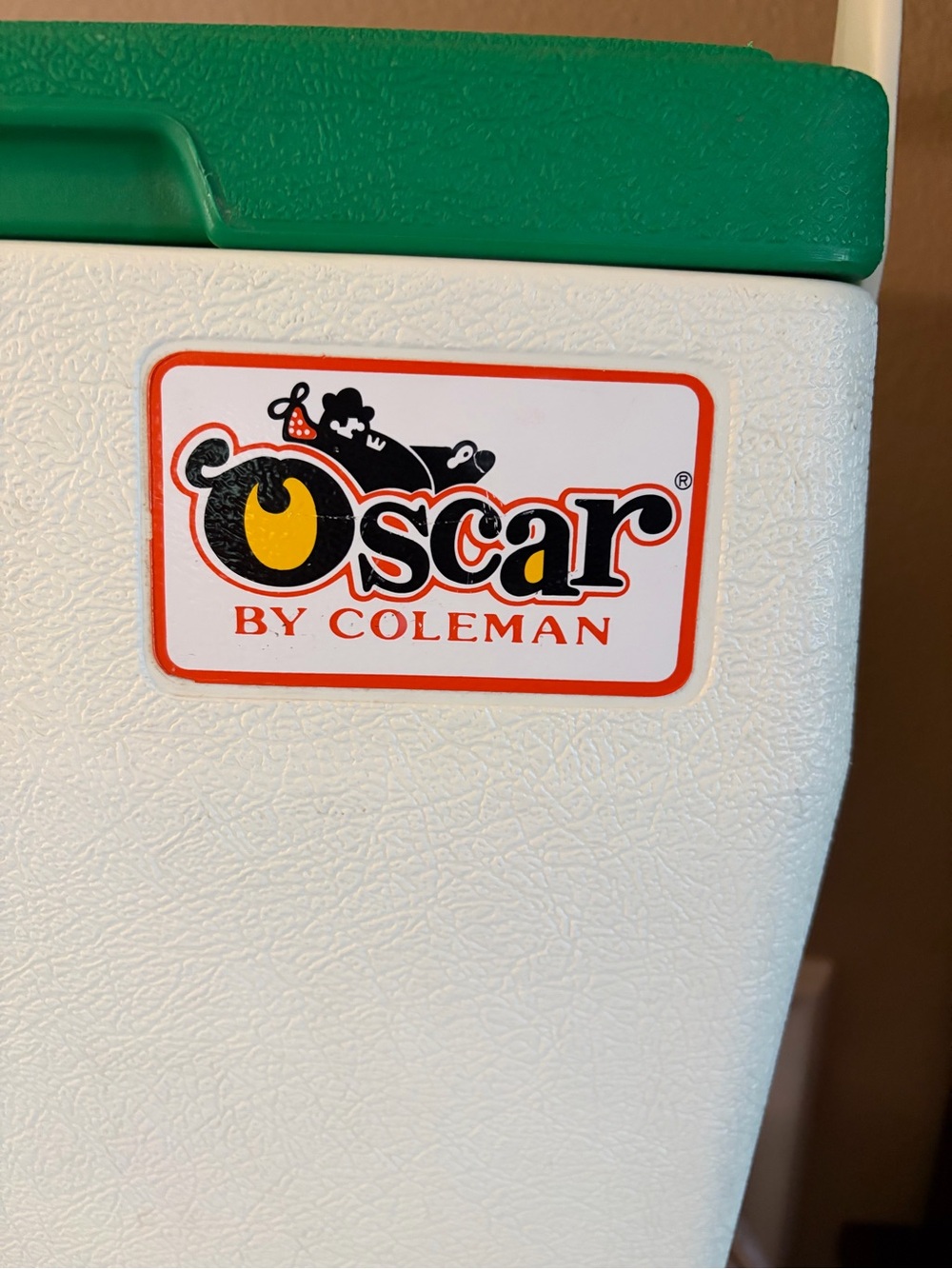 Coleman 1980’s Green and White Lil Oscar 16 Quart Lunch Cooler - Picture 2 of 15